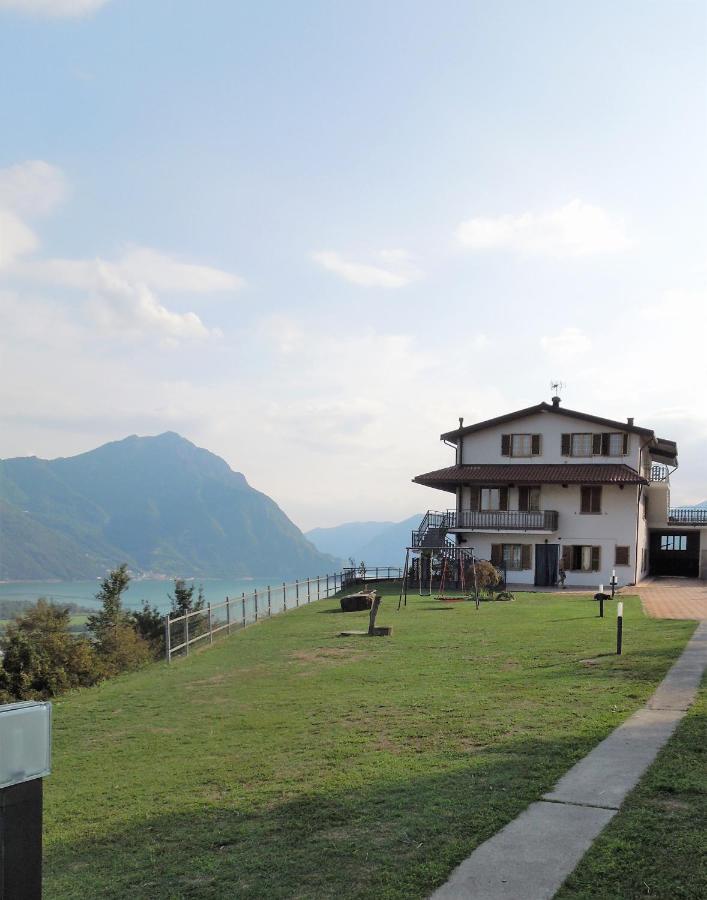 A. F.Antastic V.Iew Costa Volpino Exterior foto